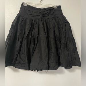 Elegant black skirt